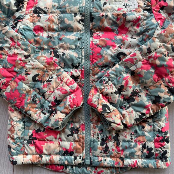 The North Face Girls XXS 5 ThermoBall Eco Insulation Puffer Jacket Floral Camo - Picture 4 of 8